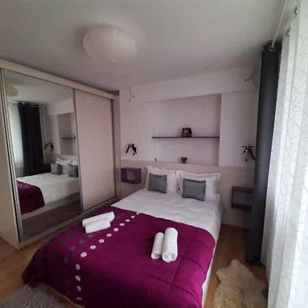 Chic Apartament Дева Екстер'єр фото