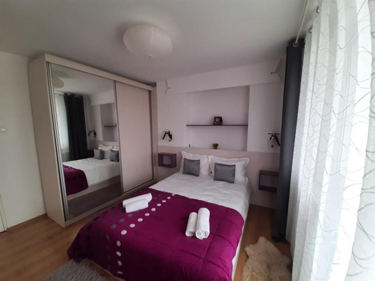 Chic Apartament Дева Екстер'єр фото