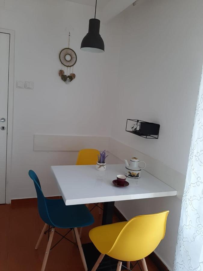 Chic Apartament Дева Екстер'єр фото